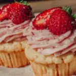 strawberry champagne cupcakes - featured image