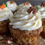 mini carrot cake cupcakes - featured image