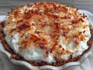creamy no-bake coconut cream pie recipe - featured image