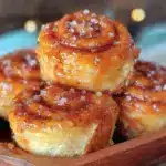 easy fluffy sourdough discard cinnamon rolls - featured image